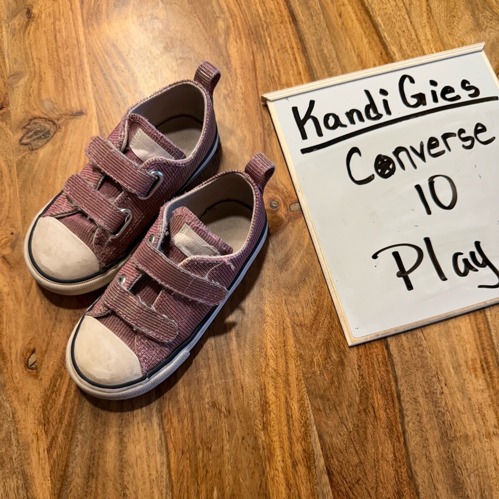 Converse Kids' Mauve Sneakers with Velcro Play Condition